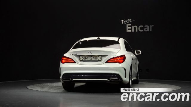 Mercedes-Benz CLA-Class CLA220 AMG Line