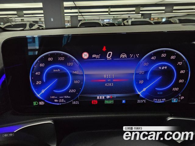 Mercedes-Benz EQB EQB300 4MATIC