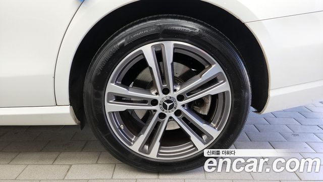 Mercedes-Benz E-Class E350 4MATIC Avantgarde