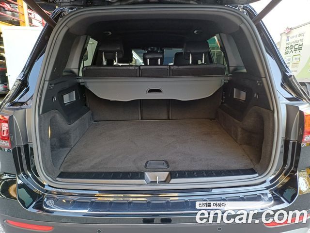 Mercedes-Benz GLB-Class GLB220