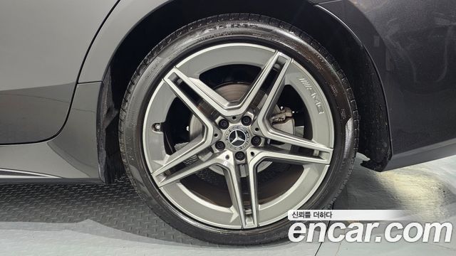 Mercedes-Benz CLS-Class CLS300d AMG Line