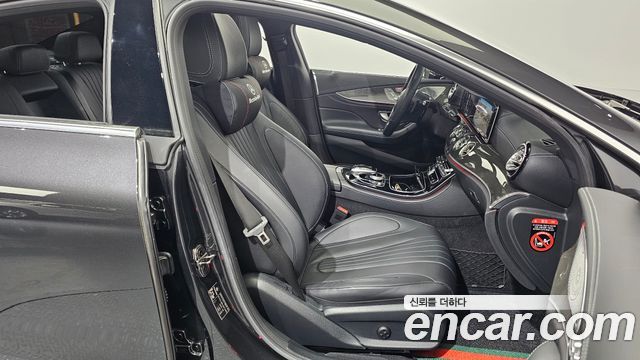 Mercedes-Benz CLS-Class CLS300d AMG Line