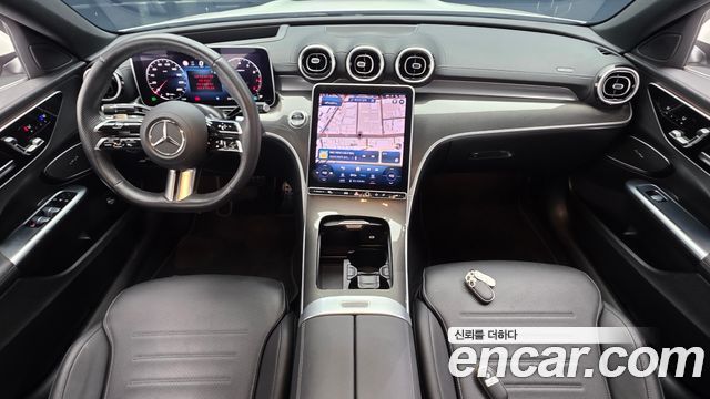 Mercedes-Benz C-Class C300 4MATIC AMG Line