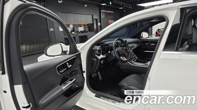 Mercedes-Benz C-Class C300 4MATIC AMG Line