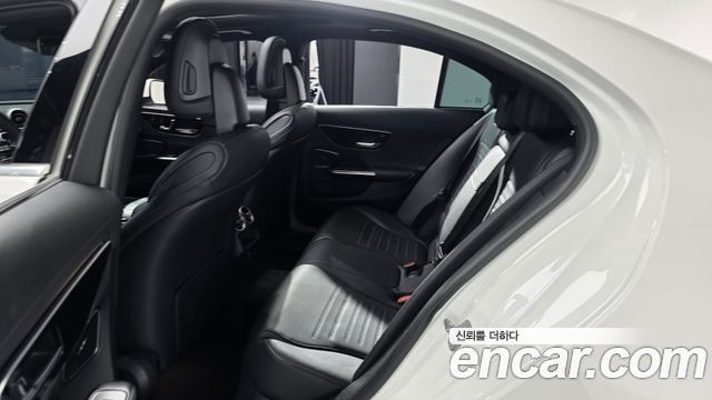 Mercedes-Benz C-Class C300 4MATIC AMG Line