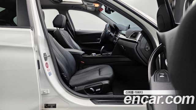 BMW 3-Series 320d