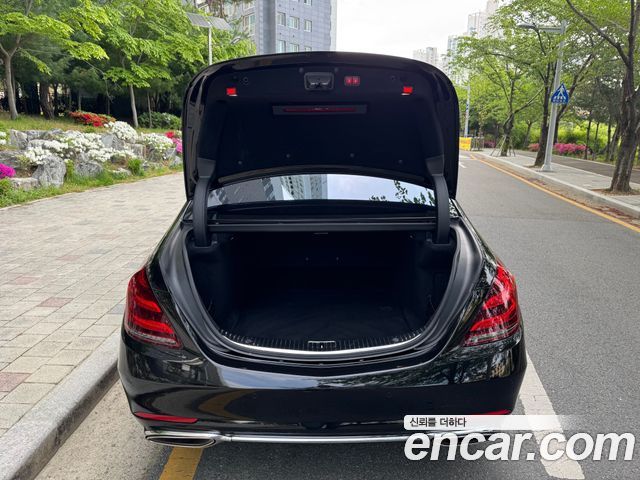 Mercedes-Benz S-Class S560L 4MATIC