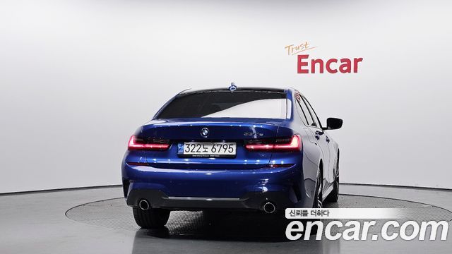 BMW 3-Series 330e M Sport