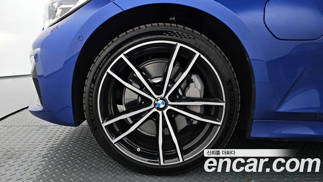 BMW 3-Series 330e M Sport