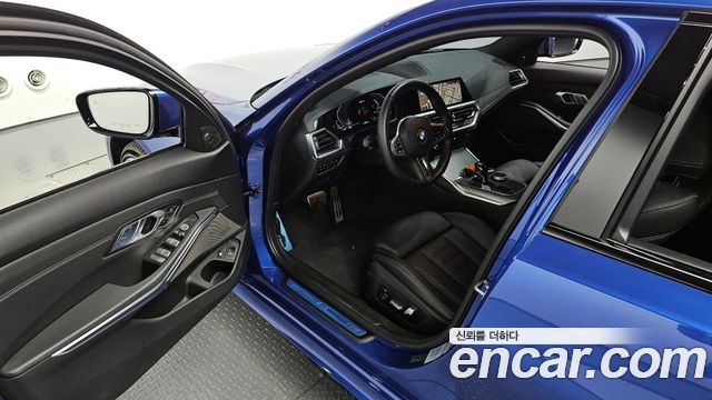 BMW 3-Series 330e M Sport