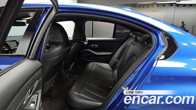 BMW 3-Series 330e M Sport
