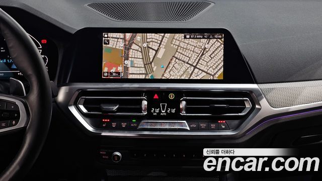 BMW 3-Series 330e M Sport