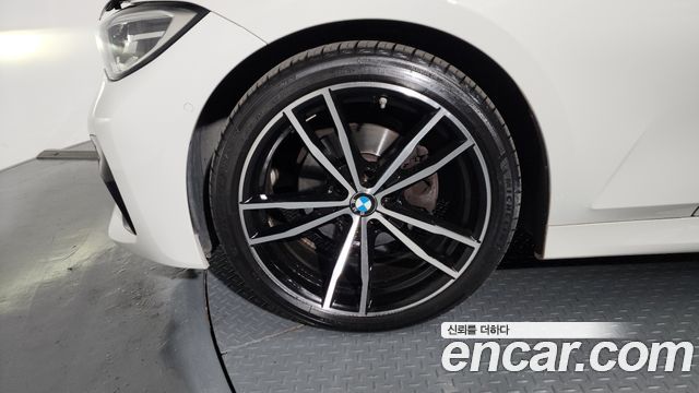 BMW 3-Series 320i M Sport