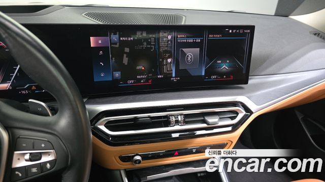 BMW 3-Series 320i