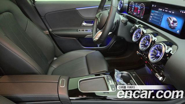 Mercedes-Benz A-Class A220 Hatchback