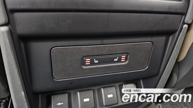 Land Rover Defender 110 D240 SE