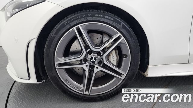 Mercedes-Benz CLS-Class CLS300d AMG Line
