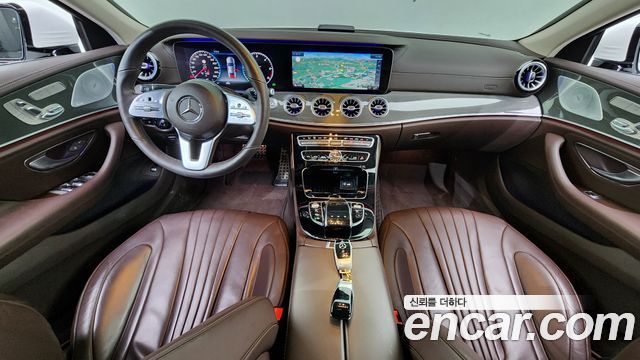 Mercedes-Benz CLS-Class CLS300d AMG Line