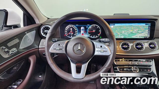Mercedes-Benz CLS-Class CLS300d AMG Line