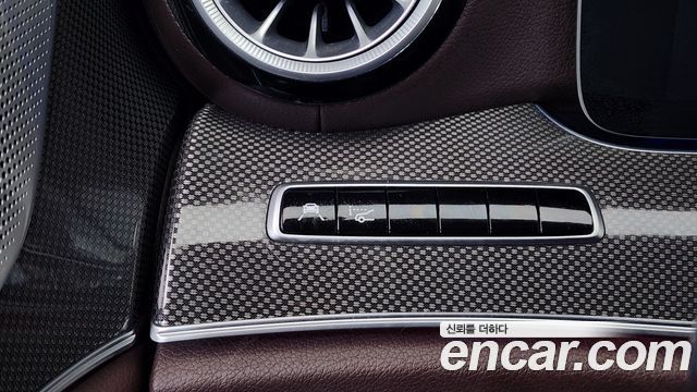 Mercedes-Benz CLS-Class CLS300d AMG Line