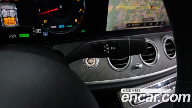 Mercedes-Benz E-Class E350 4MATIC AMG Line