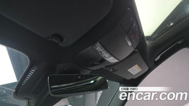 Mercedes-Benz E-Class E350 4MATIC AMG Line