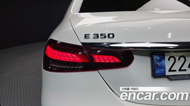 Mercedes-Benz E-Class E350 4MATIC AMG Line