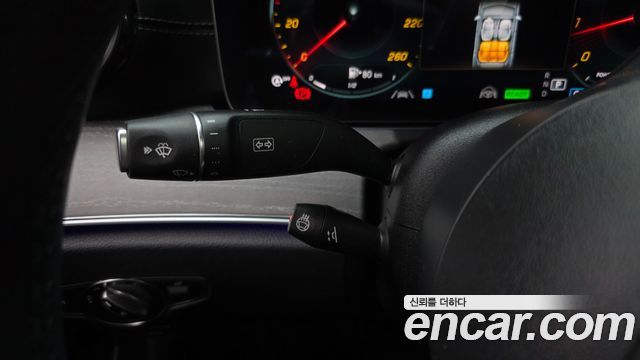Mercedes-Benz E-Class E350 4MATIC AMG Line