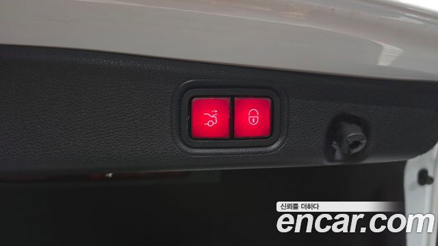 Mercedes-Benz E-Class E350 4MATIC AMG Line