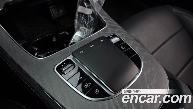 Mercedes-Benz E-Class E350 4MATIC AMG Line
