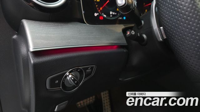 Mercedes-Benz E-Class E350 4MATIC AMG Line