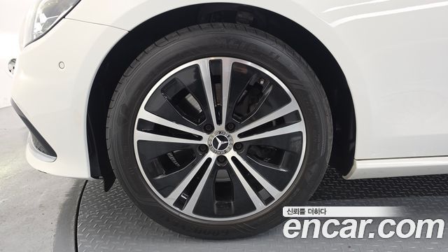 Mercedes-Benz E-Class E250 Avantgarde