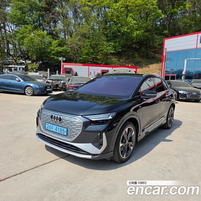 Audi Q4 e-tron 40 Premium