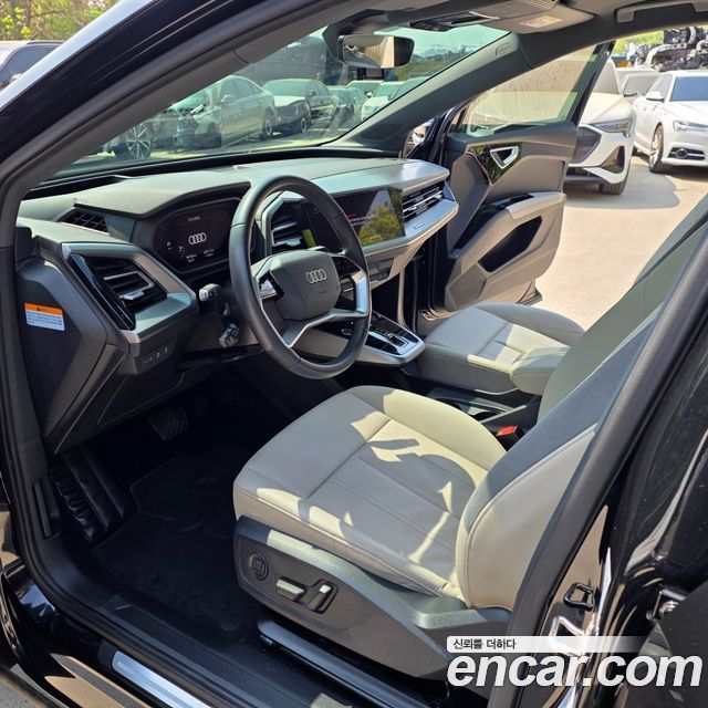 Audi Q4 e-tron 40 Premium