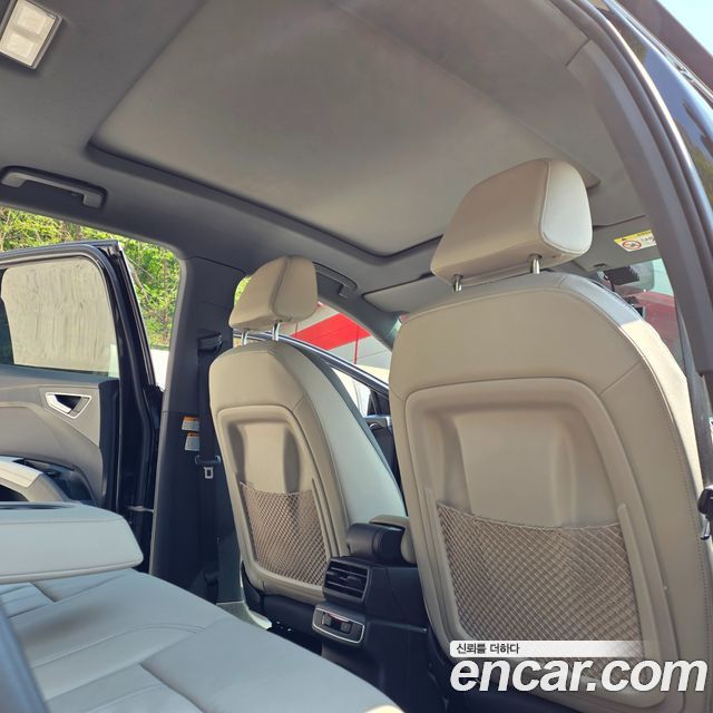 Audi Q4 e-tron 40 Premium