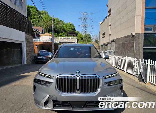 BMW X7 xDrive 40i Design Pure Excellence 6-Seater