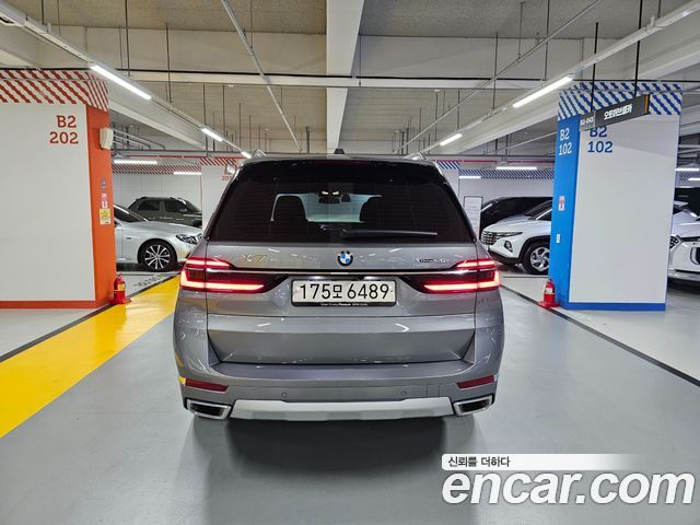 BMW X7 xDrive 40i Design Pure Excellence 6-Seater