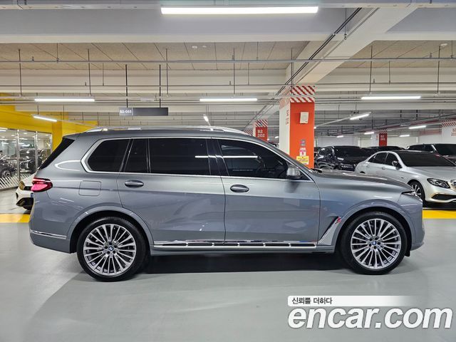 BMW X7 xDrive 40i Design Pure Excellence 6-Seater