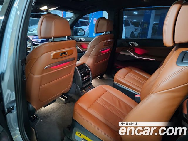 BMW X7 xDrive 40i Design Pure Excellence 6-Seater