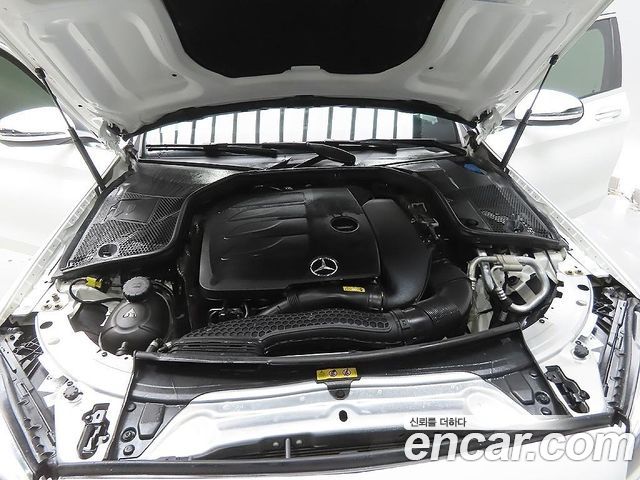 Mercedes-Benz C-Class C200 AMG Line