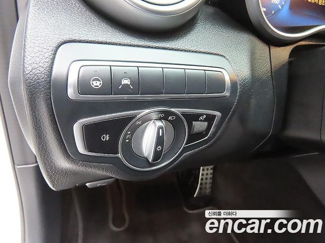 Mercedes-Benz C-Class C200 AMG Line