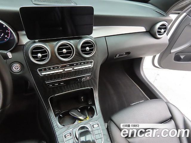 Mercedes-Benz C-Class C200 AMG Line