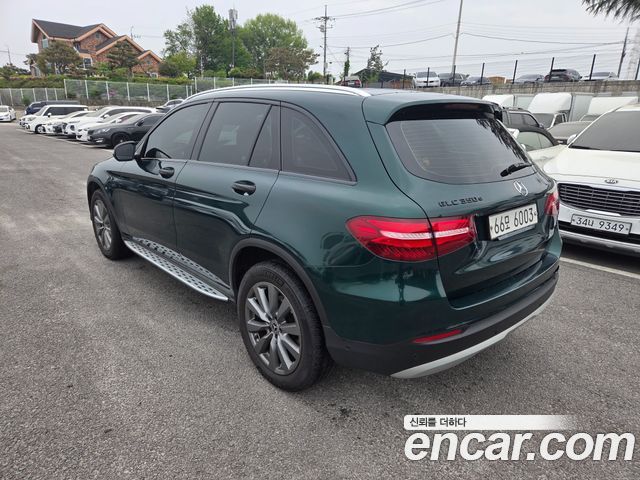 Mercedes-Benz GLC-Class GLC350e 4MATIC Premium