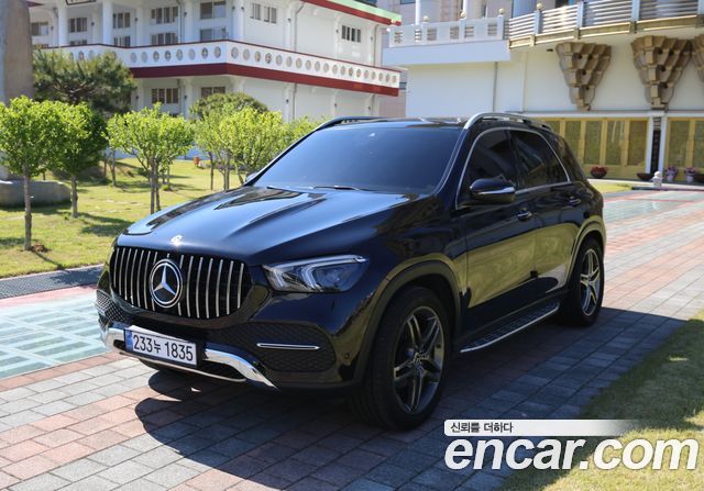 Mercedes-Benz GLE-Class GLE300d 4MATIC