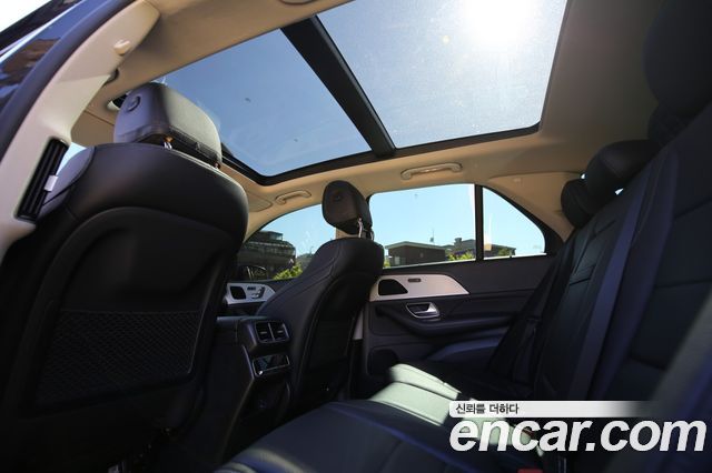 Mercedes-Benz GLE-Class GLE300d 4MATIC