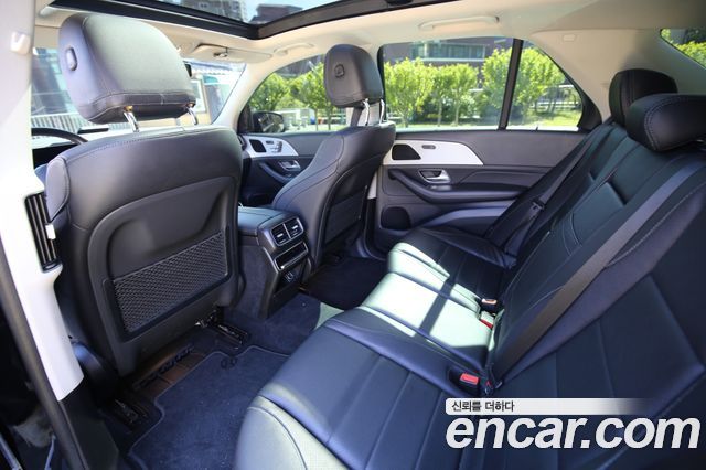 Mercedes-Benz GLE-Class GLE300d 4MATIC