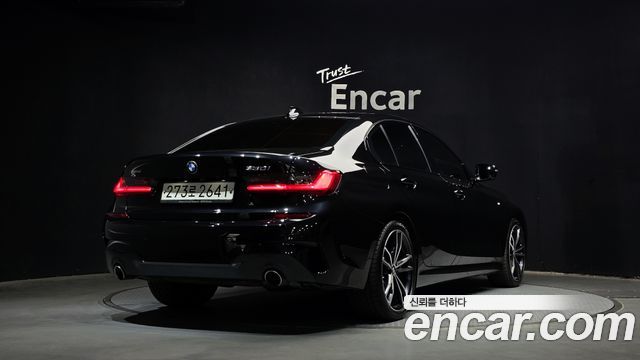 BMW 3-Series 330i xDrive M Sport