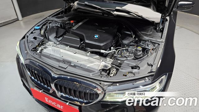 BMW 3-Series 330i xDrive M Sport