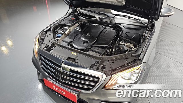 Mercedes-Benz S-Class S350 d 4MATIC AMG Line