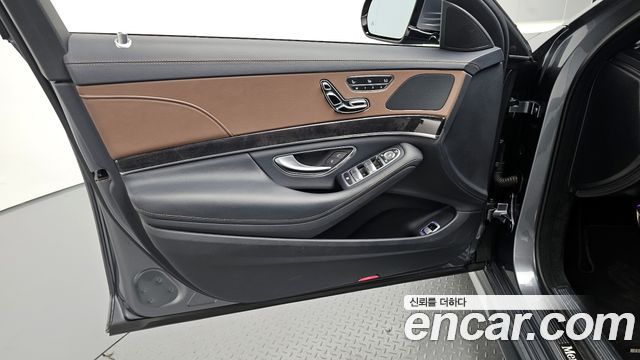 Mercedes-Benz S-Class S350 d 4MATIC AMG Line